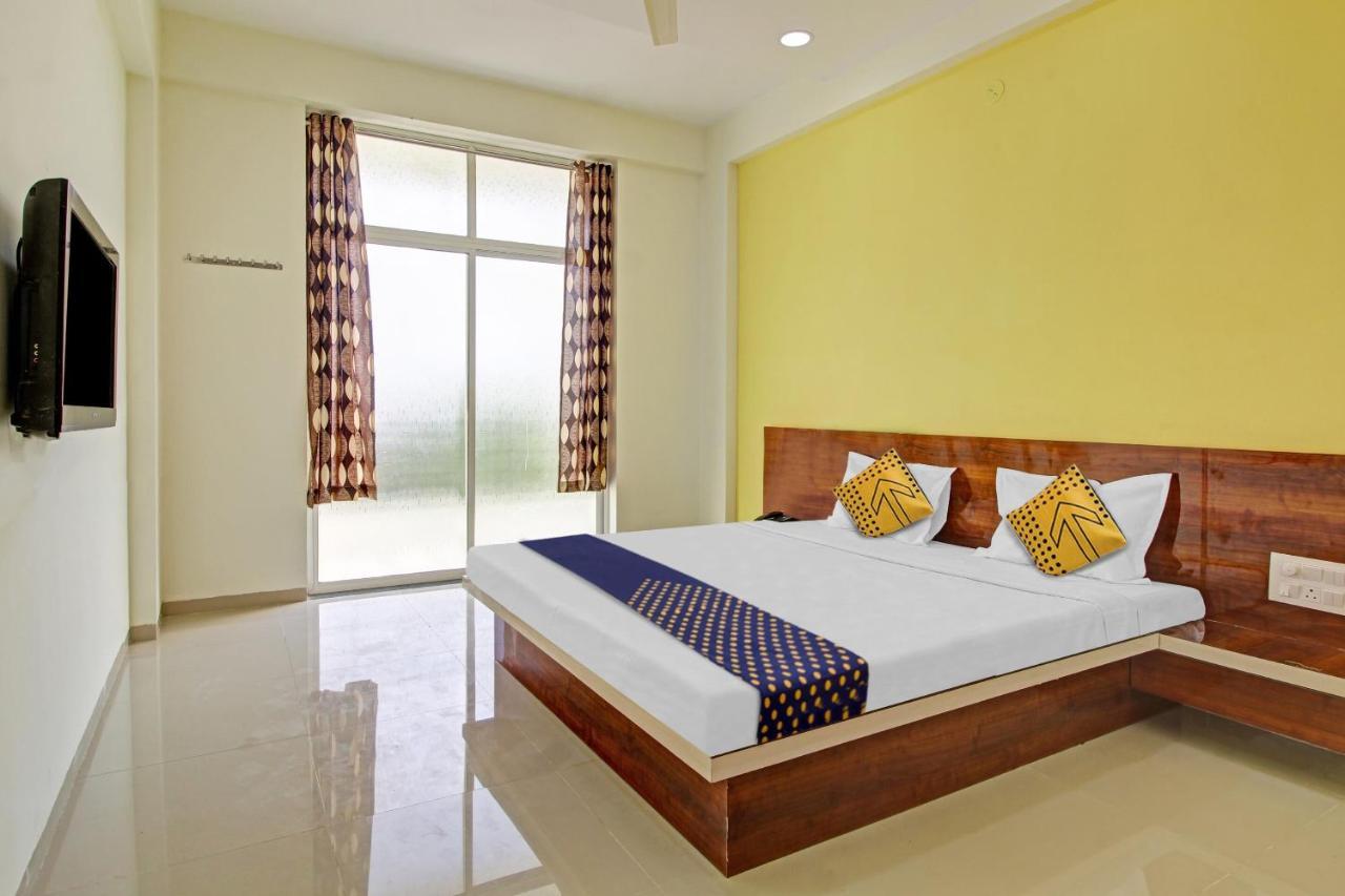 Oyo Hotel Hidden Palace Pune Esterno foto