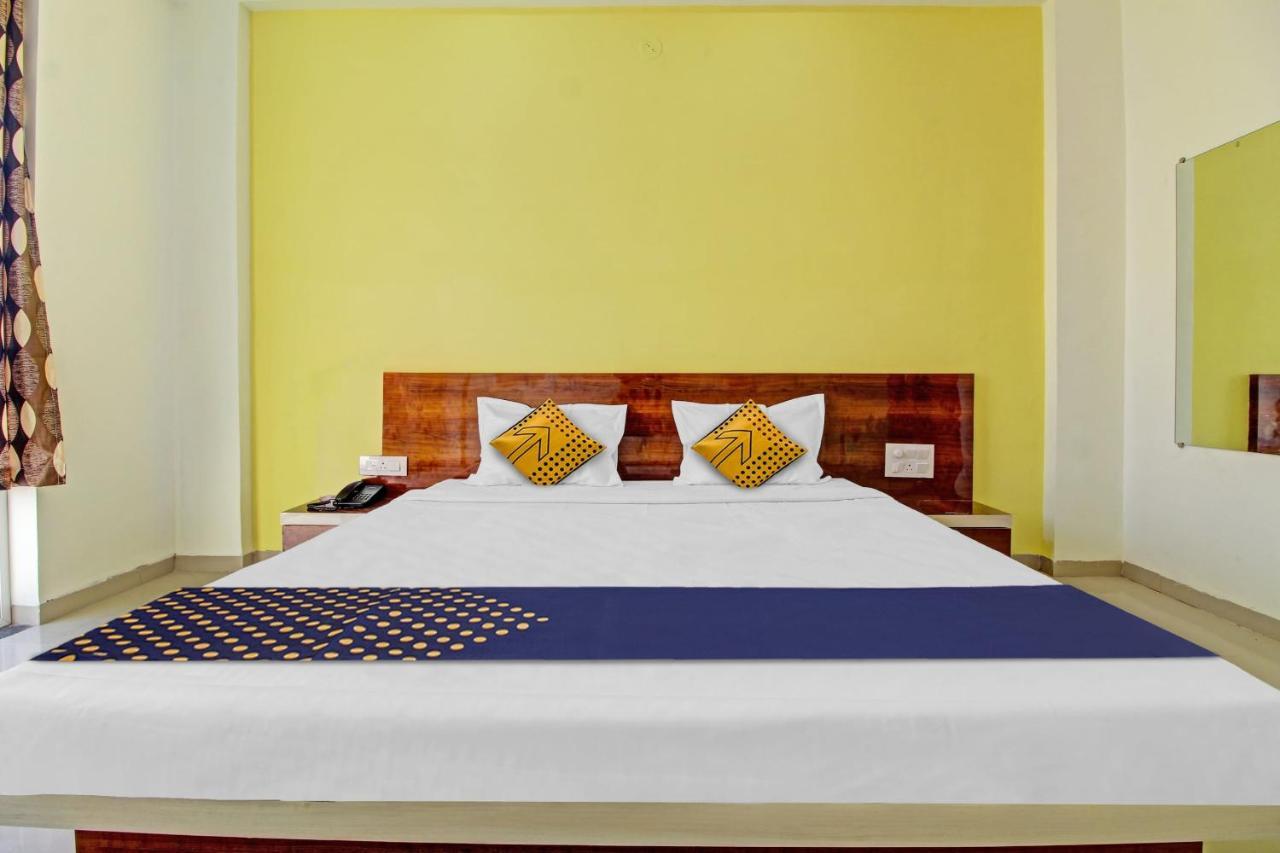 Oyo Hotel Hidden Palace Pune Esterno foto