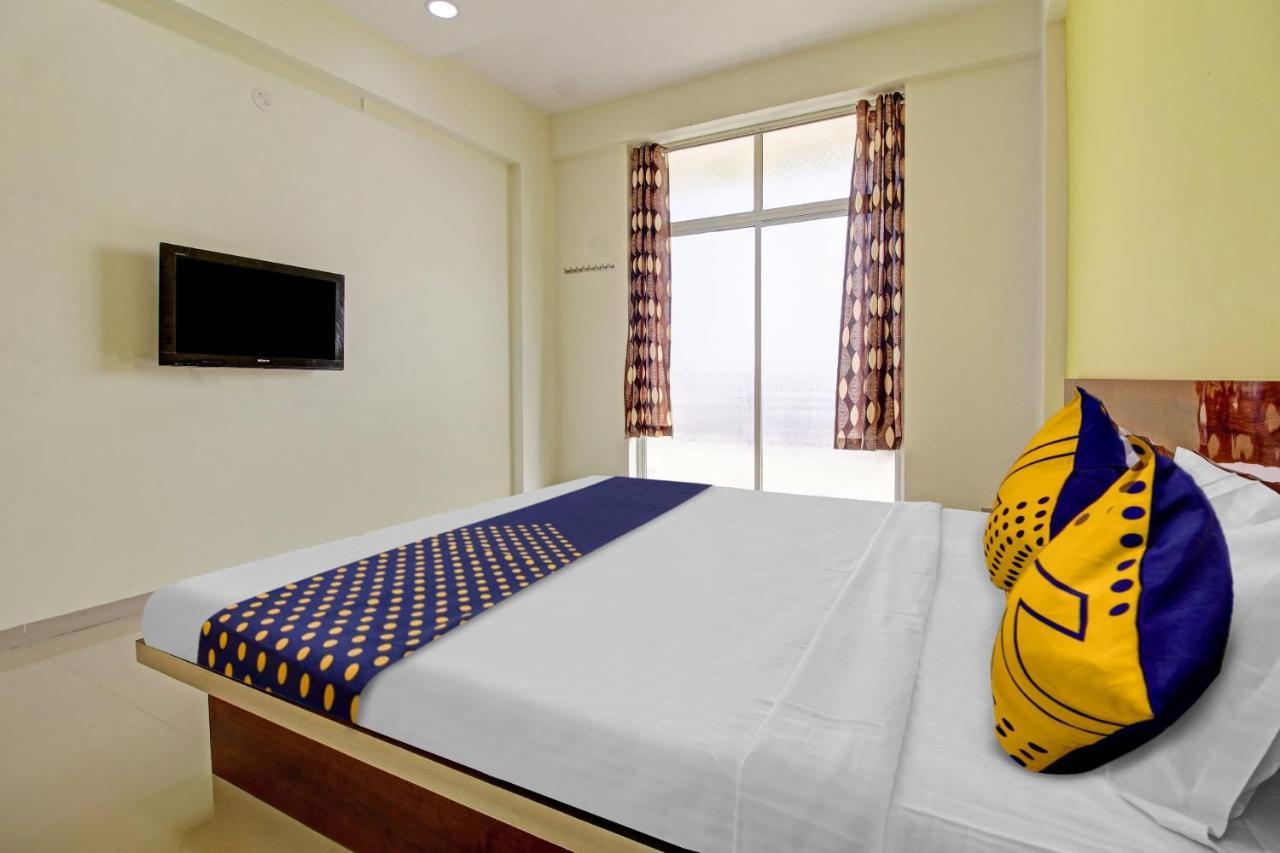 Oyo Hotel Hidden Palace Pune Esterno foto