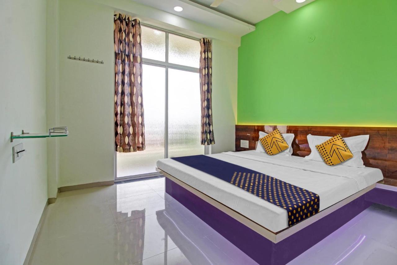 Oyo Hotel Hidden Palace Pune Esterno foto